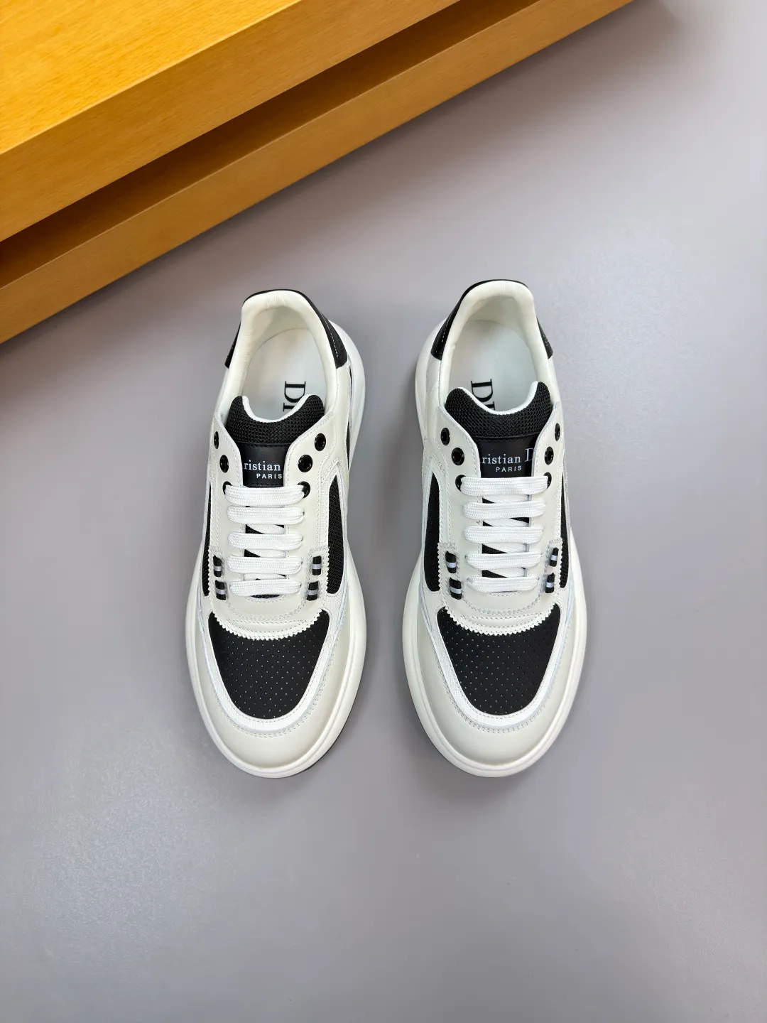 [Dior] Dior P780 men's shoes 💰 - High-end quality original order·Casual sports shoes - Upper: 🔝Nappa calfskin, perforated calfskin, brand high mercerized canvas, tongue. Heel. Silk screen high frequency brand logo - Inner: water-dyed cowhide, foot pad; brand canvas - Outsole: ultra-light TPU. Rubber foam; two-color molded outsole -Ultra-high quality control·Fine workmanship: outstanding (high-end·nobility·grade) -Size: 39-44 (38, 45, can be customized)·DR0181
